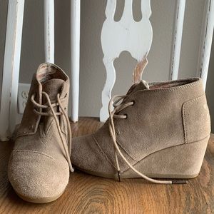 Toms lace up bootie wedges-Desert taupe color